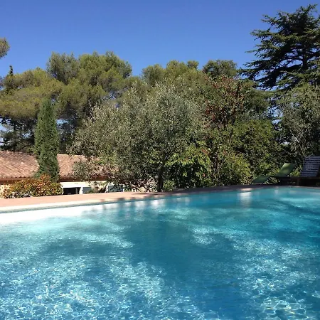 Mas Provencal Piscine 16 Personnes Proche Centre De *